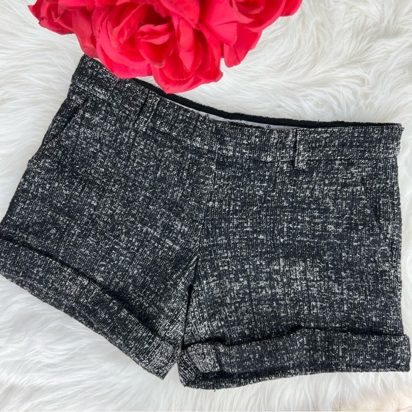 Tory Burch Pants - 🍓 Tory Burch tweed wool shorts 🍓